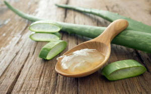 aloelovers-gel-di-aloe-vera-sul-viso