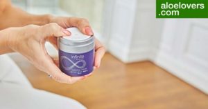 infinite-by-forever-anti-age-con-aloe-vera-restoring-creme